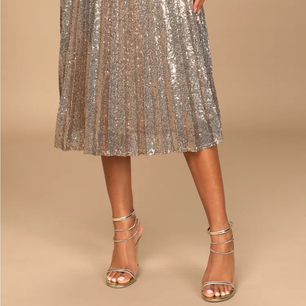 Lulu's Rose Gold Sequin A-Line Skirt - Picture 2 of 12